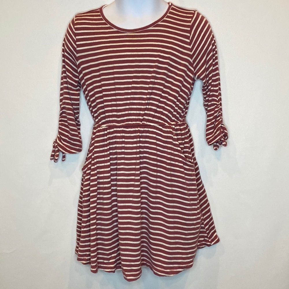 💜3/$15 Crown of Hearts Dress with Pockets